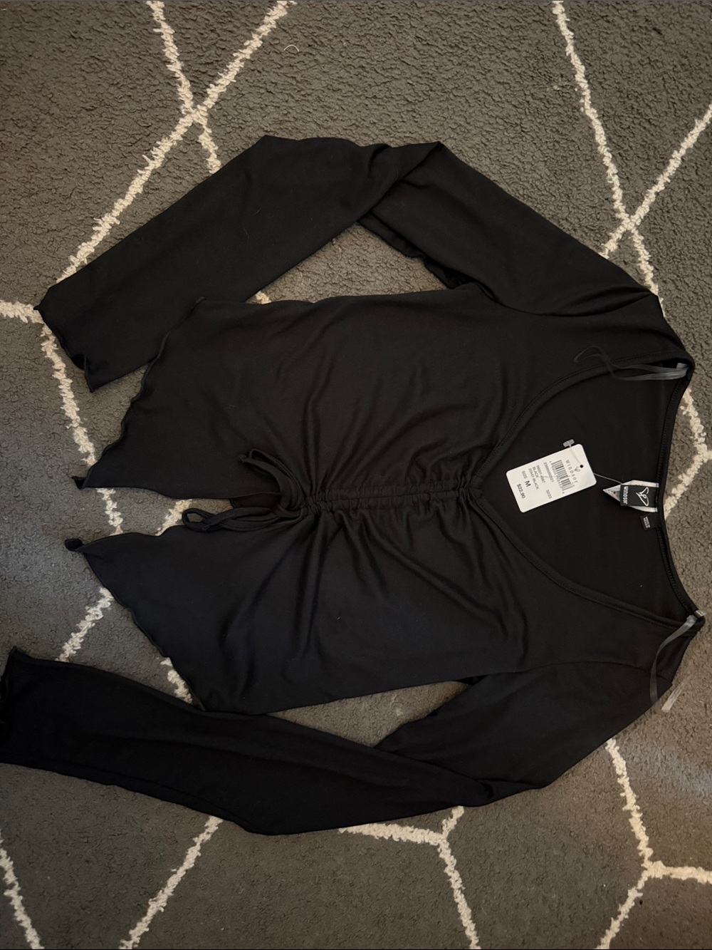 Windsor Black Long Sleeve Drawstring Top (Size M)
